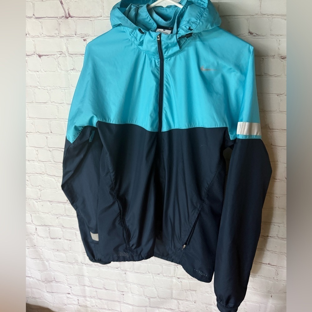 Nike Women's Blue and Black Windbreaker Sz S Spring Athleisure Athletics Sport - Picture 2 of 7